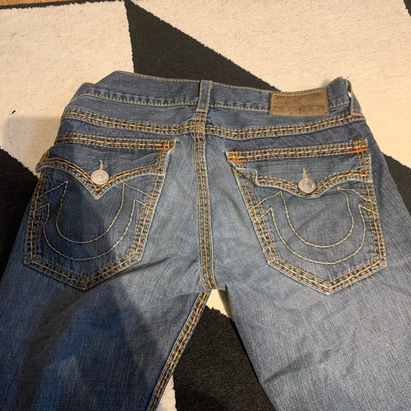 distressed true religion jeans size 34 - Picture 3 of 4